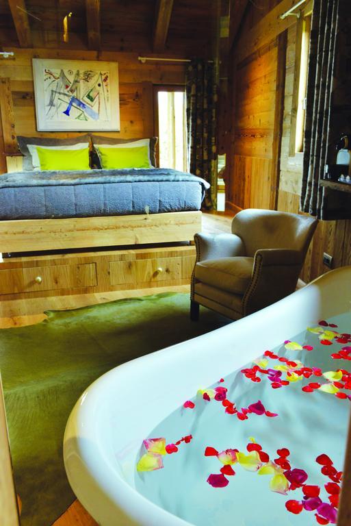 La Maison De Dolphe Chalet De Charme & Art Gallery Brusson Kamer foto