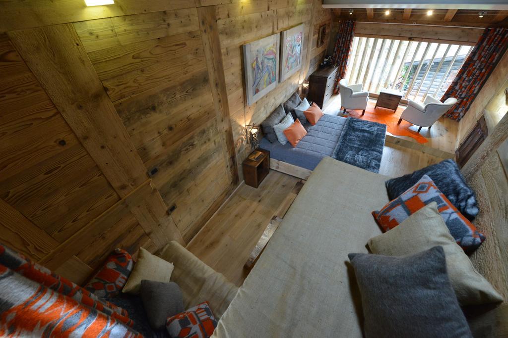 La Maison De Dolphe Chalet De Charme & Art Gallery Brusson Kamer foto